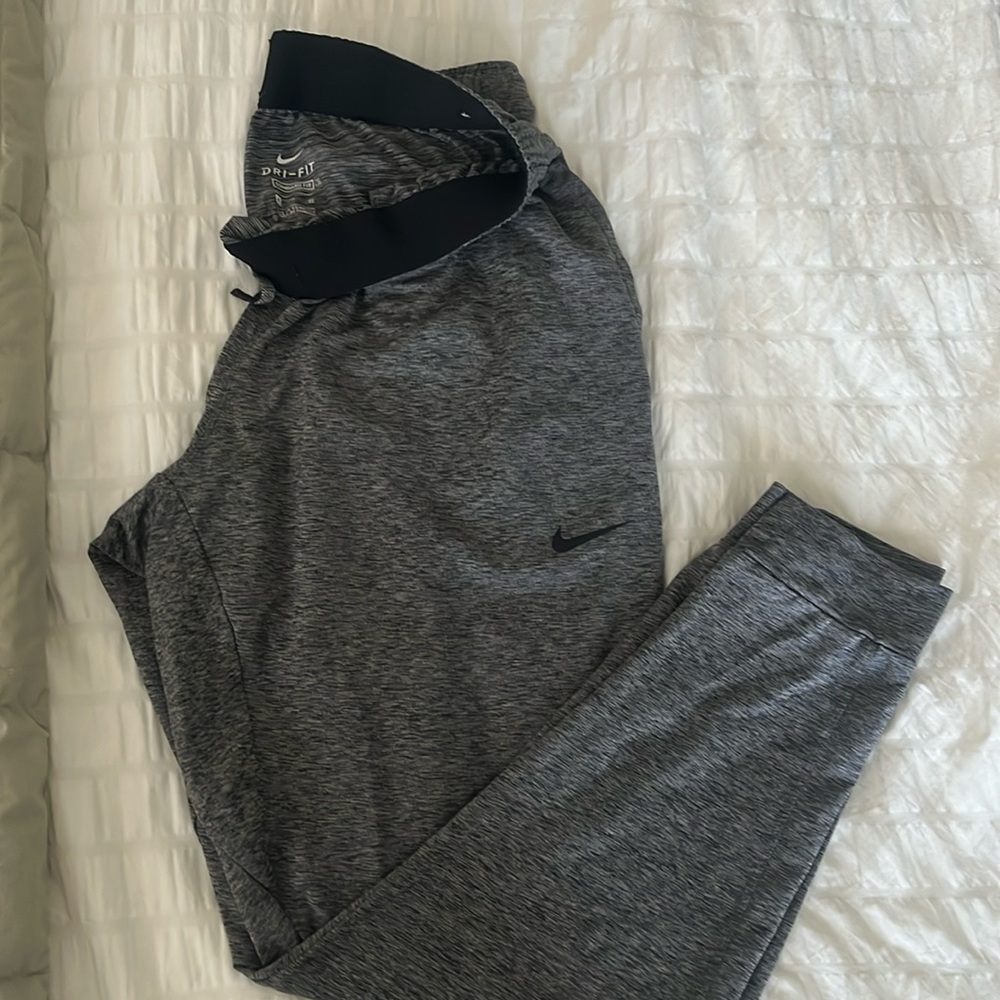 Men’s Nike Dri-Fit Lightweight Pants
